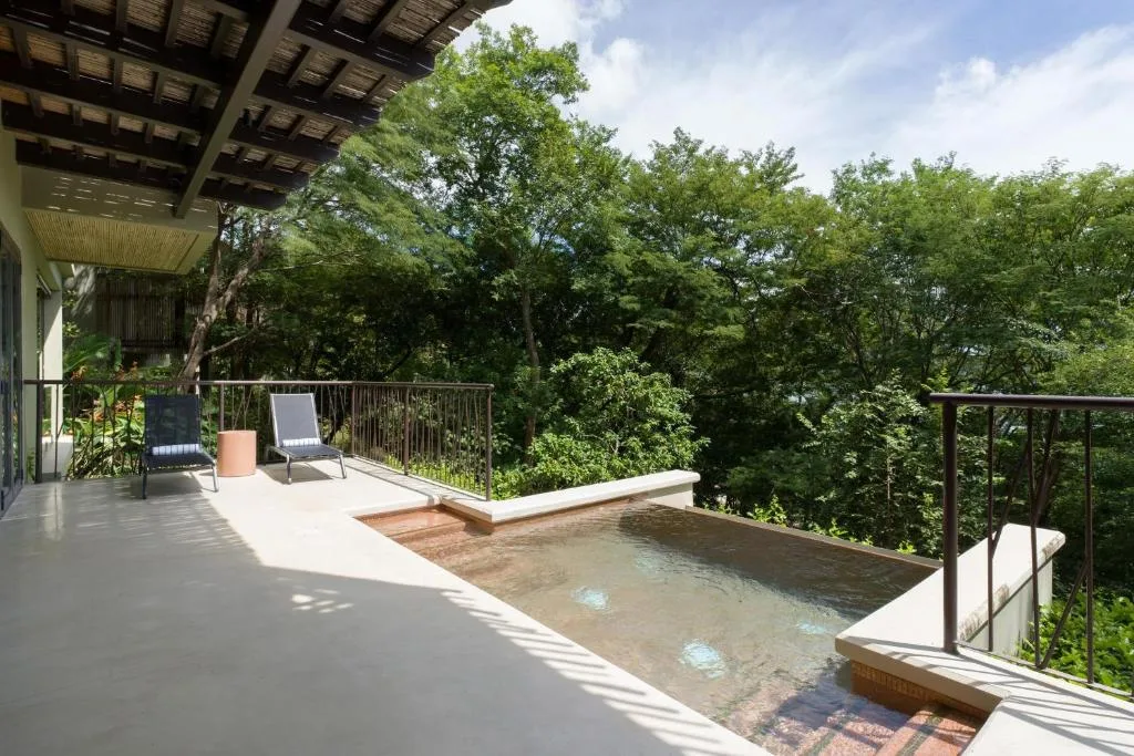 Andaz Peninsula Papagayo Resort: another view