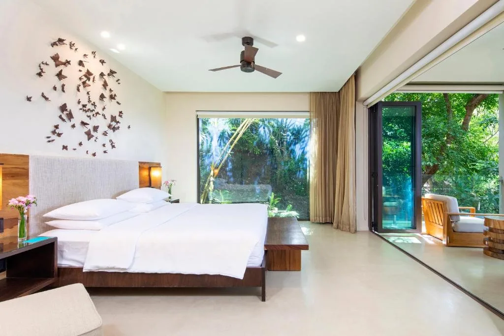 Andaz Peninsula Papagayo Resort: another view