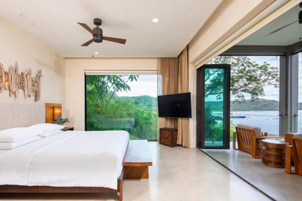 Andaz Peninsula Papagayo Resort: another view