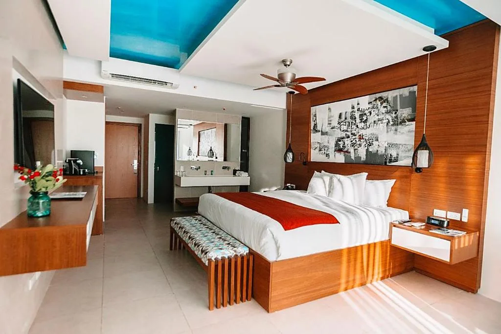 Azura Beach Resort: another view