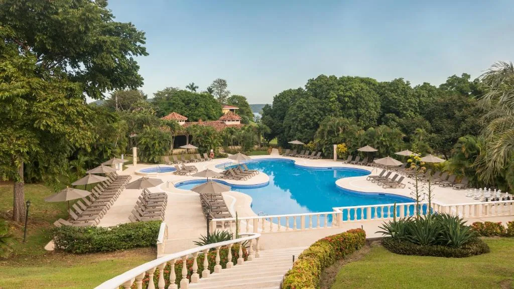 Occidental Papagayo: another view