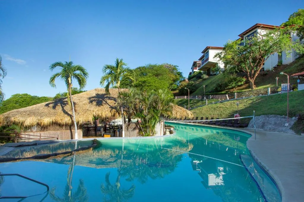 Villas Sol Beach Resort: another view